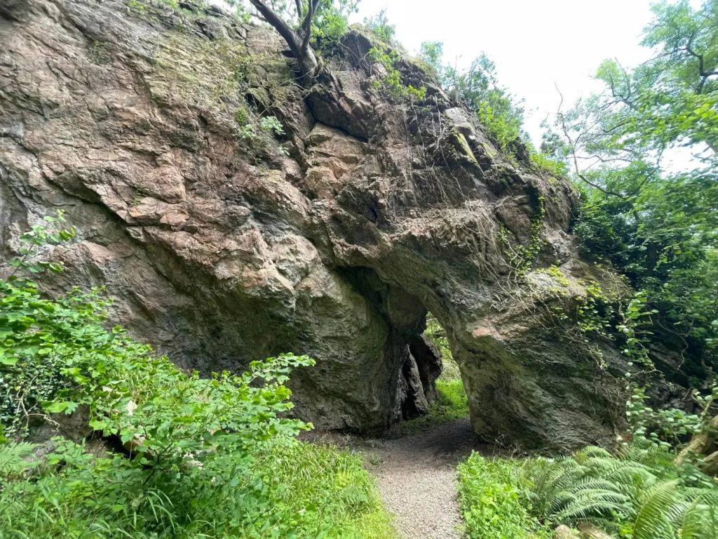 The Needle's Eye, Southwick Coast